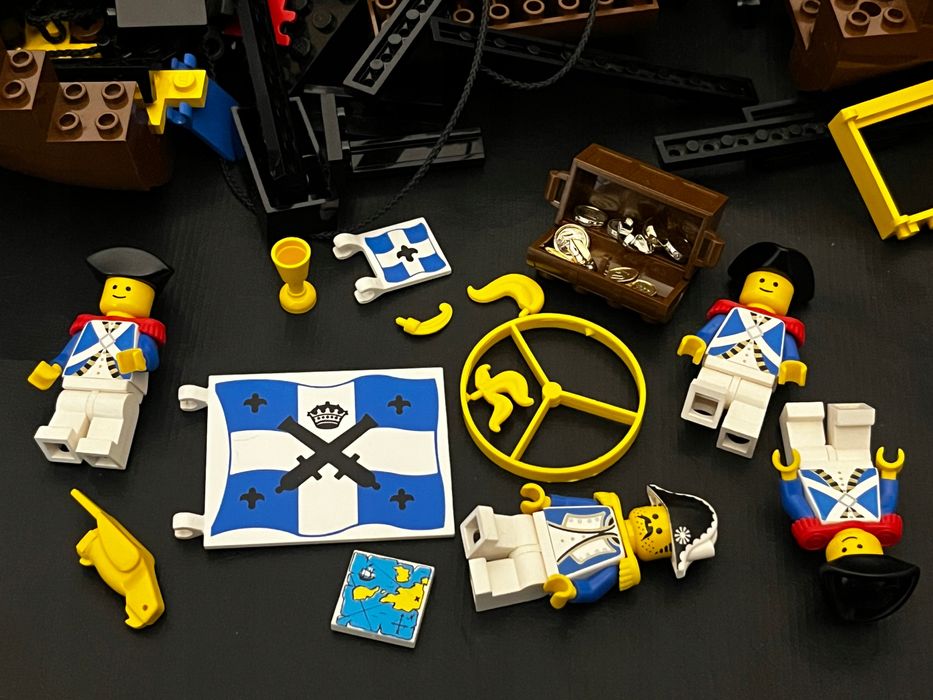 6274 LEGO Statek Gubernatora Broadside'a