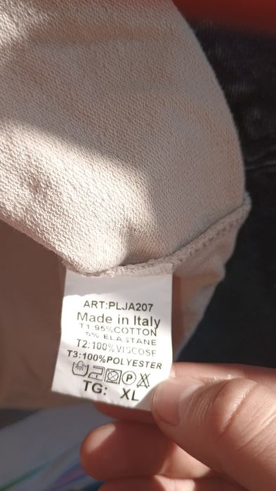 Śliczna oversize bluzka beżowa Plums