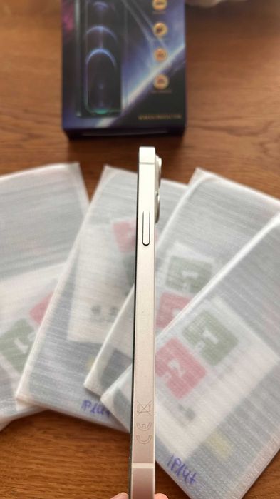 iphone 14 plus bialy stan bdb+etui+zestaw 5 szt szkiel hartowanych