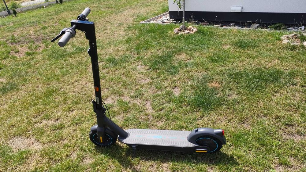 Hulajnoga elektryczna Segway Ninebot G30 MAX
