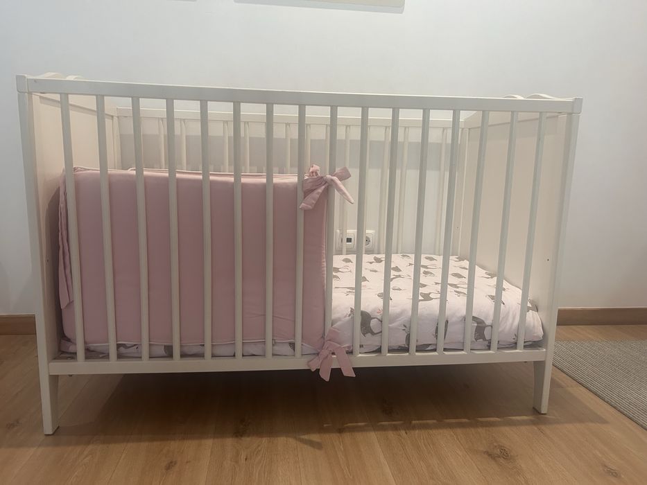 Conjunto Berço + Muda Fraldas + Roupa Cama