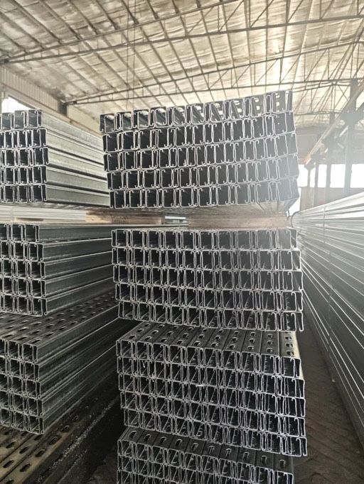 Профіль для сонячних панелей