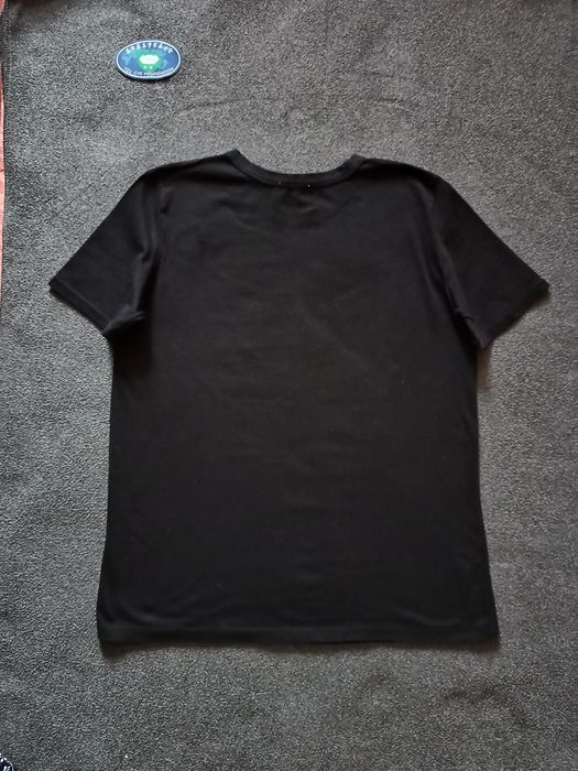 Продам женскую футболку ZARA.