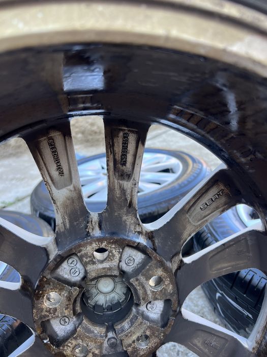 Шини з дисками 215/60 R17 Seat Volkswagen Skoda Audi 5.112