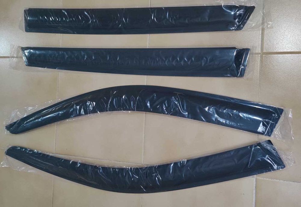 Conj. defletores vento/chuva 4 peças frt/tras VW Golf 5 04-09