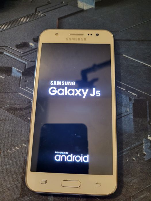 Telemovel Samsung J5