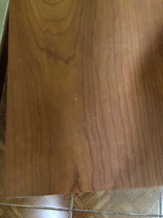 Mesa de centro em cerejeira