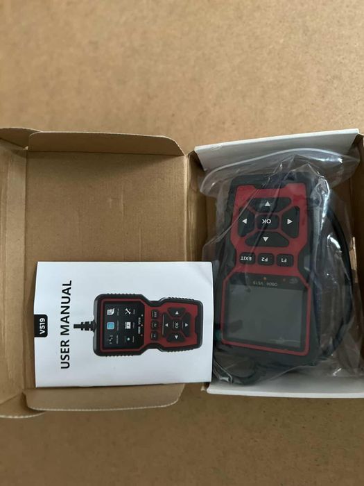 Професійний OBD2 сканер VS19 для діагностики автомобілів