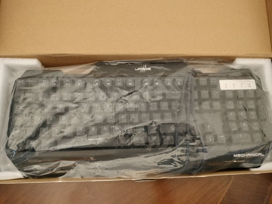 Teclado gaming mecânico