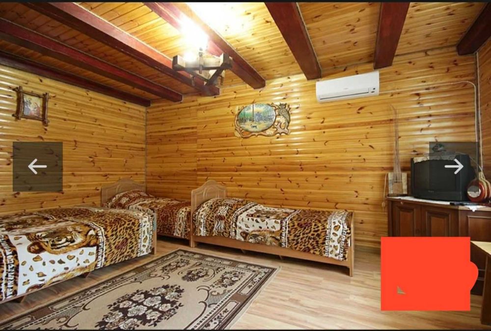 Здається будинок,в с.Дийда,,.біля озера