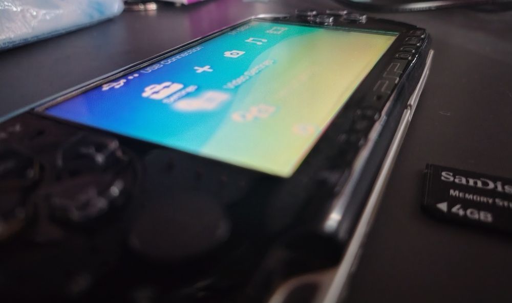 Psp 3004 z kartą
