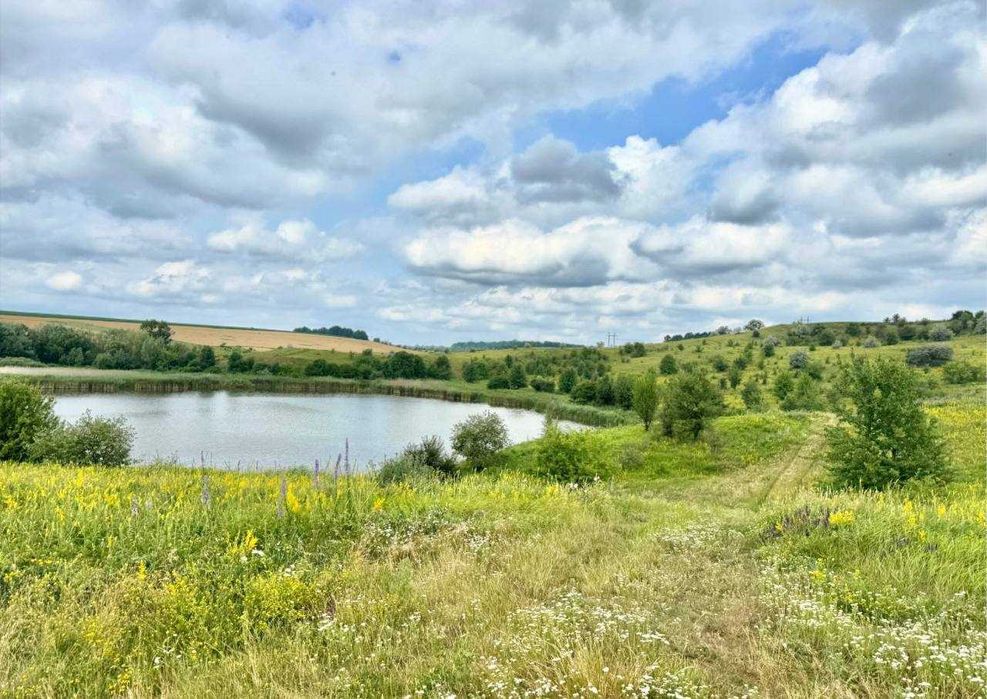 Продаж ділянки біля озера з прекрасним краєвидом! Можна будуватись