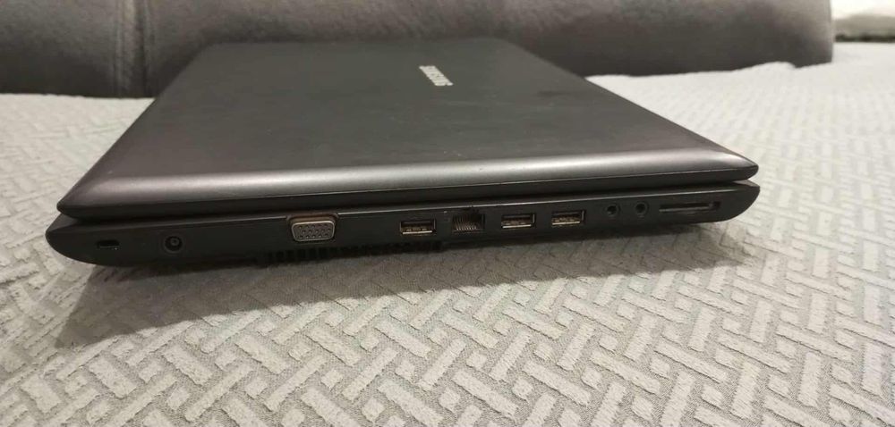 laptop Samsung r719 . Sprawny