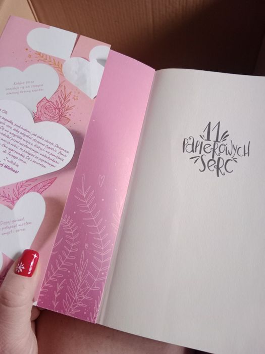 Książka 11 papierowych serc