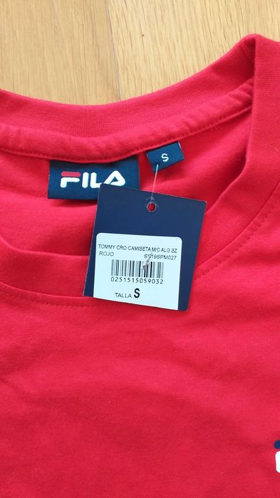 T-shirt Fila vermelha, original, nova/Berg e Vaza
