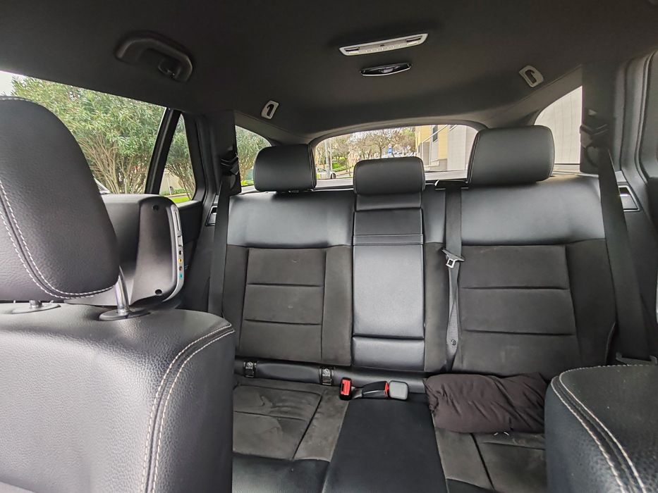 Mercedes E250 CDI AMG Line | LED Inteligentes | Park Assist