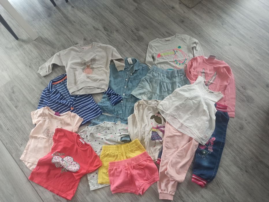 Ubrania dla dziewczynki 110