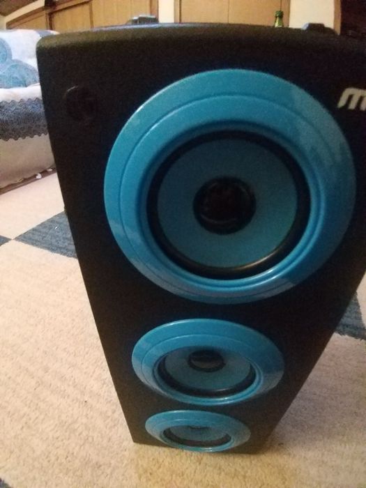 Coluna musical,  com ligação  a MP3