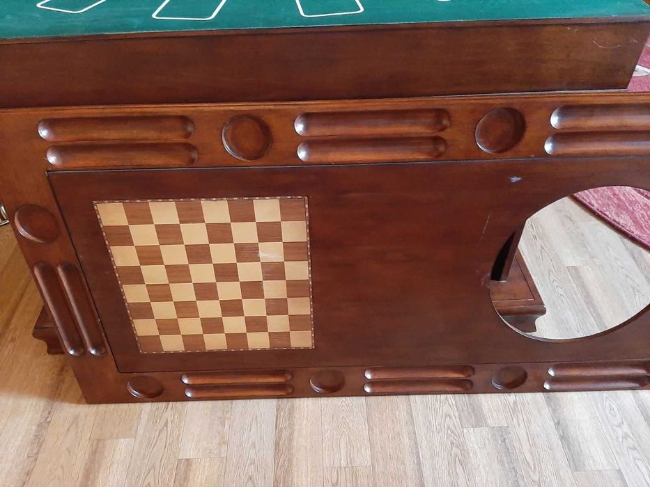 стол -казино. шахматы и другие игры большой