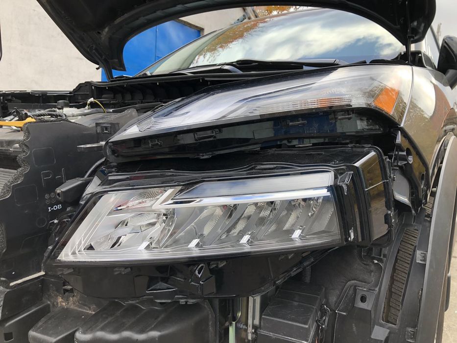 Фара Nissan Rogue T33 21 г Ниссан Рог фары