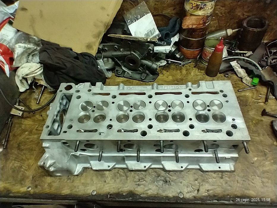 Головка блоку циліндрів мерседес om611  2,2cdi турбо