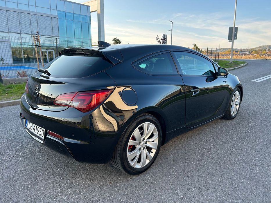 Opel Astra Gtc