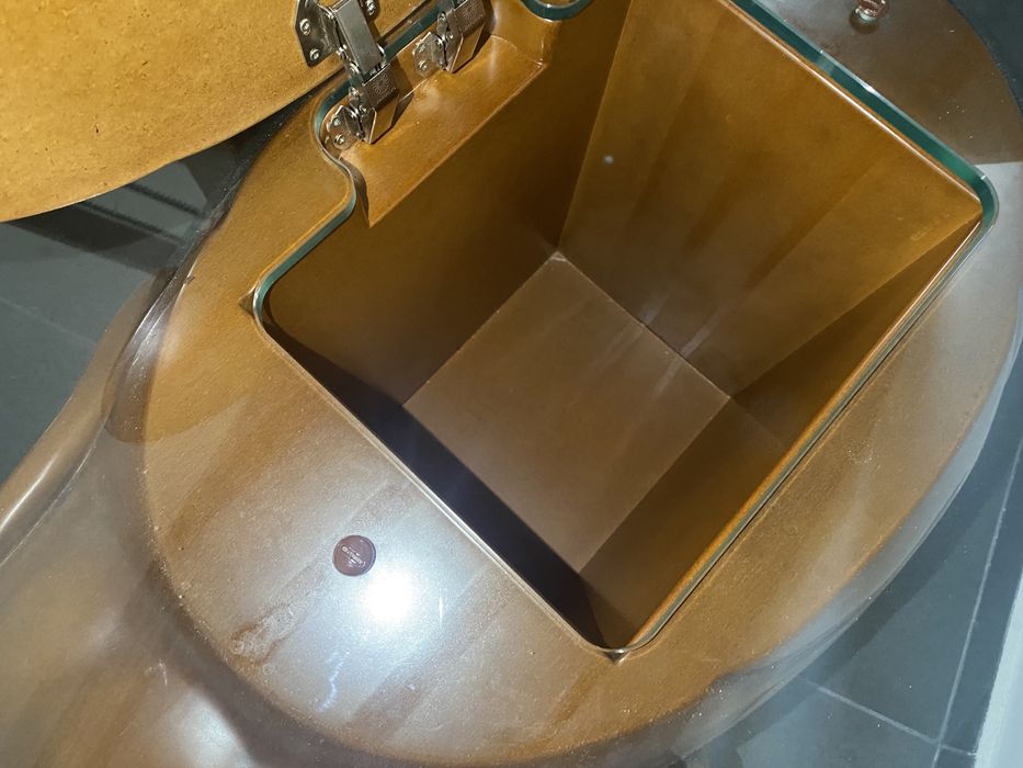 Mesa de centro elefante com baú