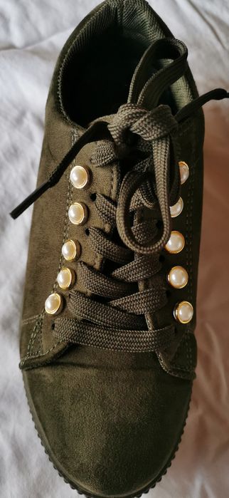 Ténis de senhora camurça verde seco