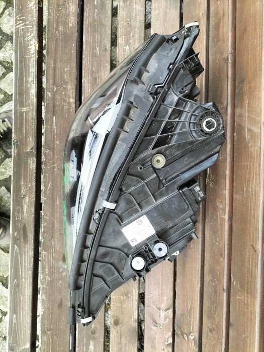 Mercedes C klasa W206 full LED digital lampa prawa