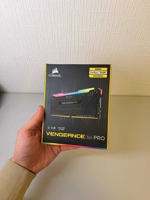 Комплект оперативної пам'яті Corsair Vengeance RGB Pro 32 ГБ (2х16) 3600MHz