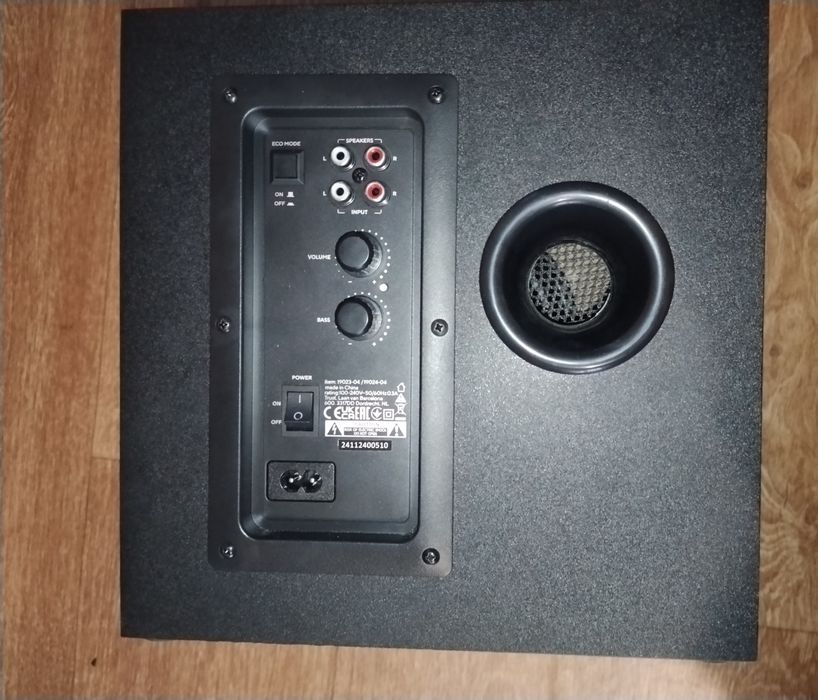 Продам Колонки TRUST GXT 38 2.1 Subwoofer Speaker Set