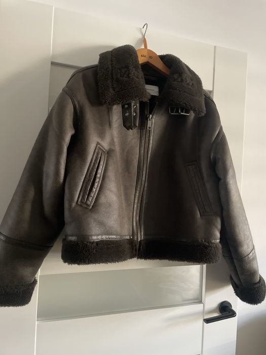 Kurtka biker z imitacji skóry khaki 38 Reserved kozuszek