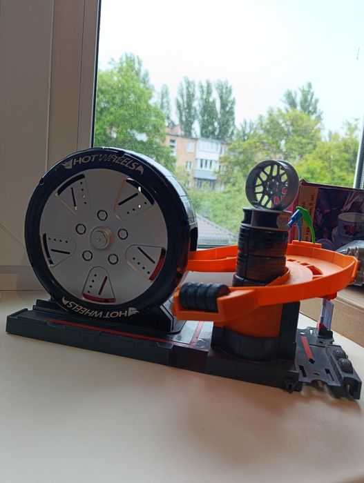 Трек Hot Wheels City Трюки