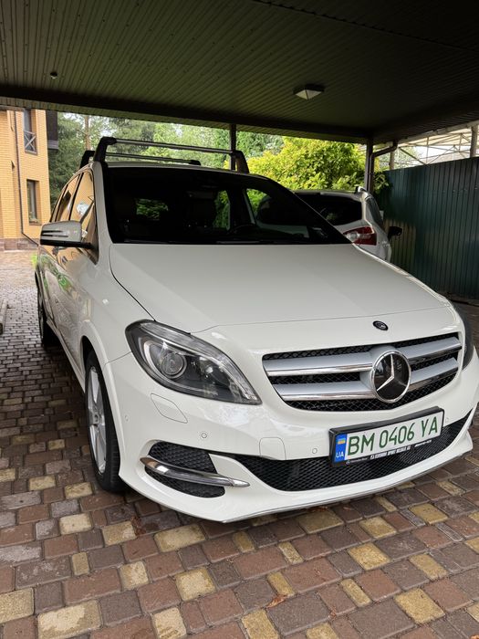 Mercedes-Benz B 250E