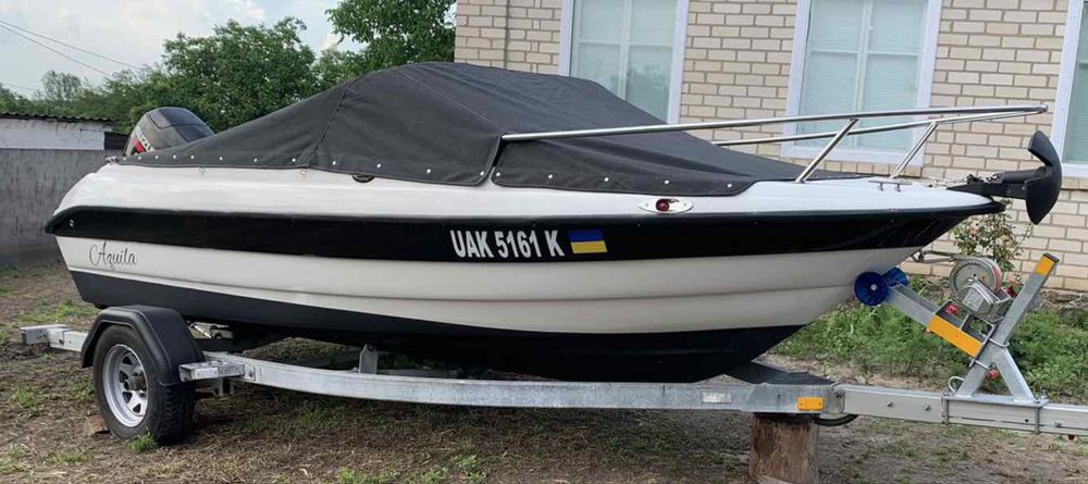 Продаю чудовий катер Aquila 5,02 м. з мотором Suzuki 4-тактний 70 к.с. в комплекті з лафетом.