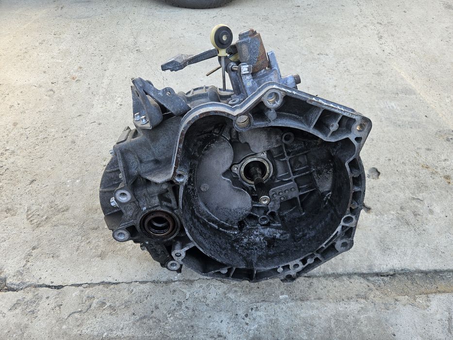 МКПП Опель Астра Аш 1.3 дизель 6 передач Opel Astra H Коробка передач