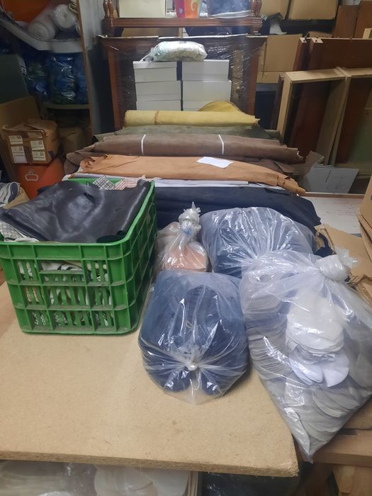 Lote de peles para calcado