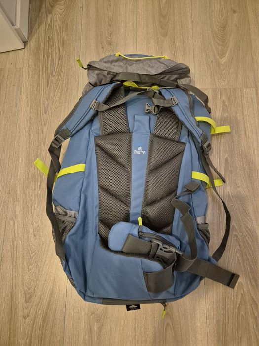 Hiking Backpack64284923709954123