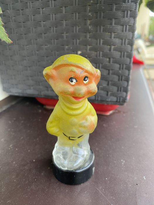 Buteleczka po perfumach z PRL