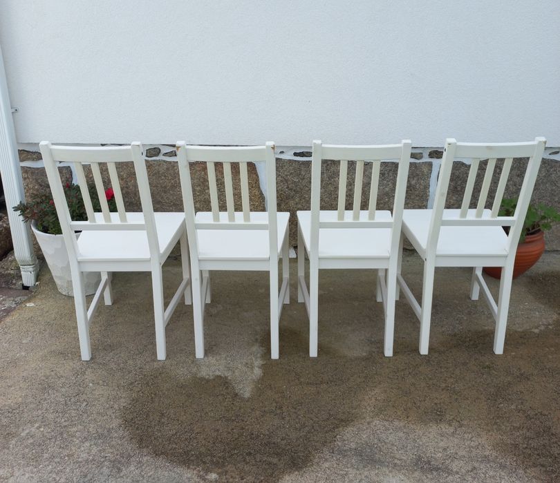 Cadeiras Ikea em pinho na cor branco