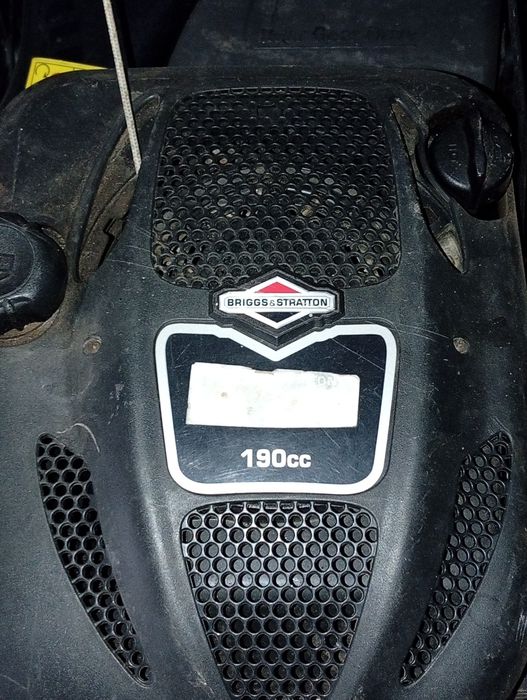 Corta relvas gasolina McCulloch