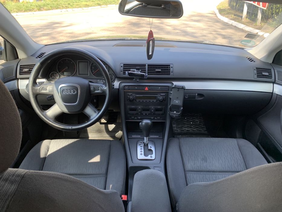 Продам Audi A4 b7 2.0 диз. автомат
