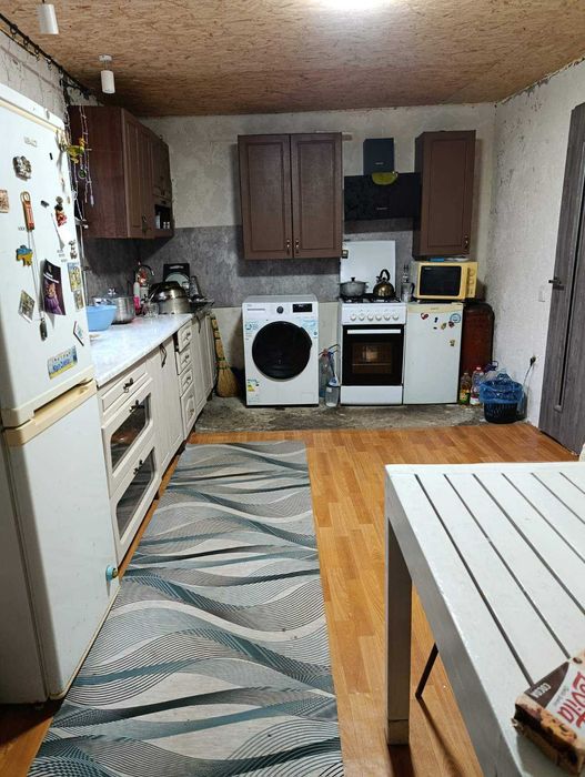 Продам дом отдельностояший  Корсунцы.