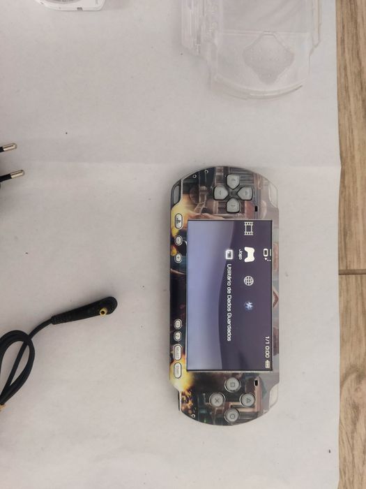 Consola PlayStation portable PSP versão God of war e jogos