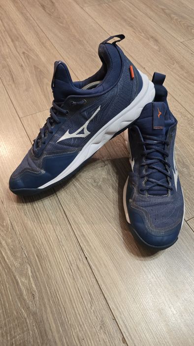 Продам волейбольні кросівки mizuno wave luminous 2 blue