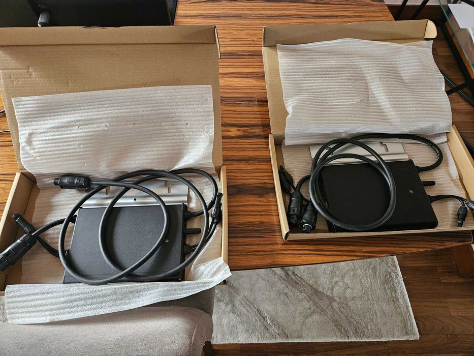 2 Hoymiles HM-800 Solar Microinverters64284465157507120