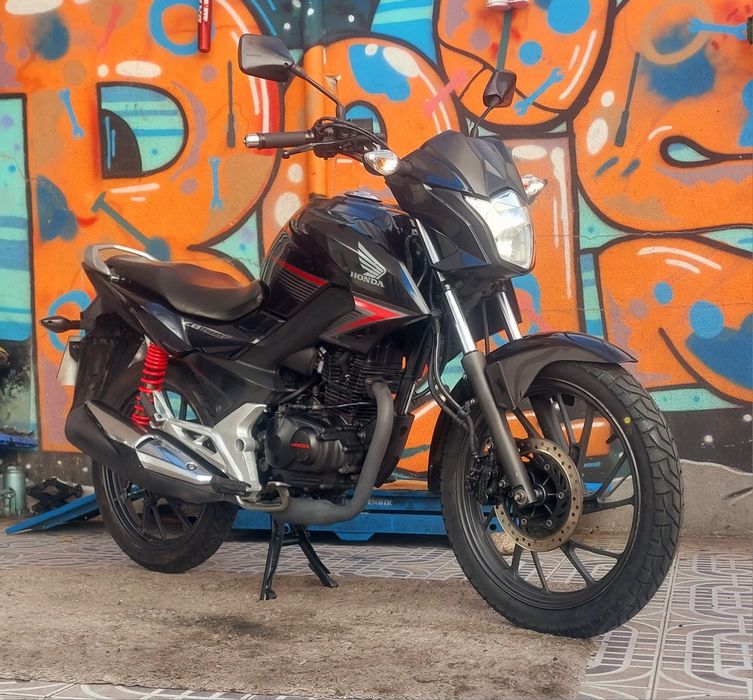 Honda cb125f // 2017-10