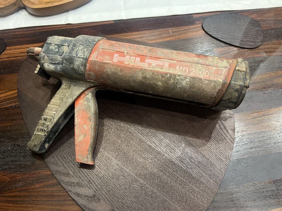 HIlti reczny dozownik MD 2000