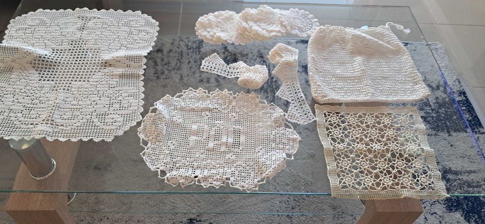 Trabalhos em renda feito à mão