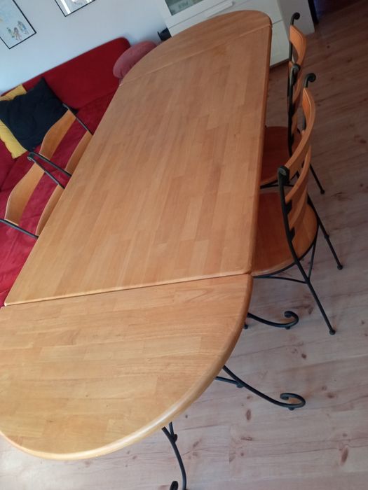 Sprzedam stół z krzeslami